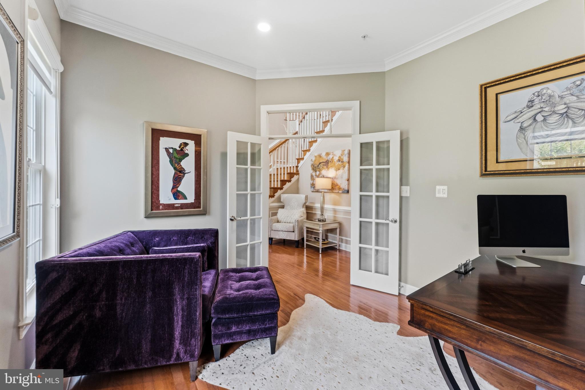 OAK CREEK - Residential