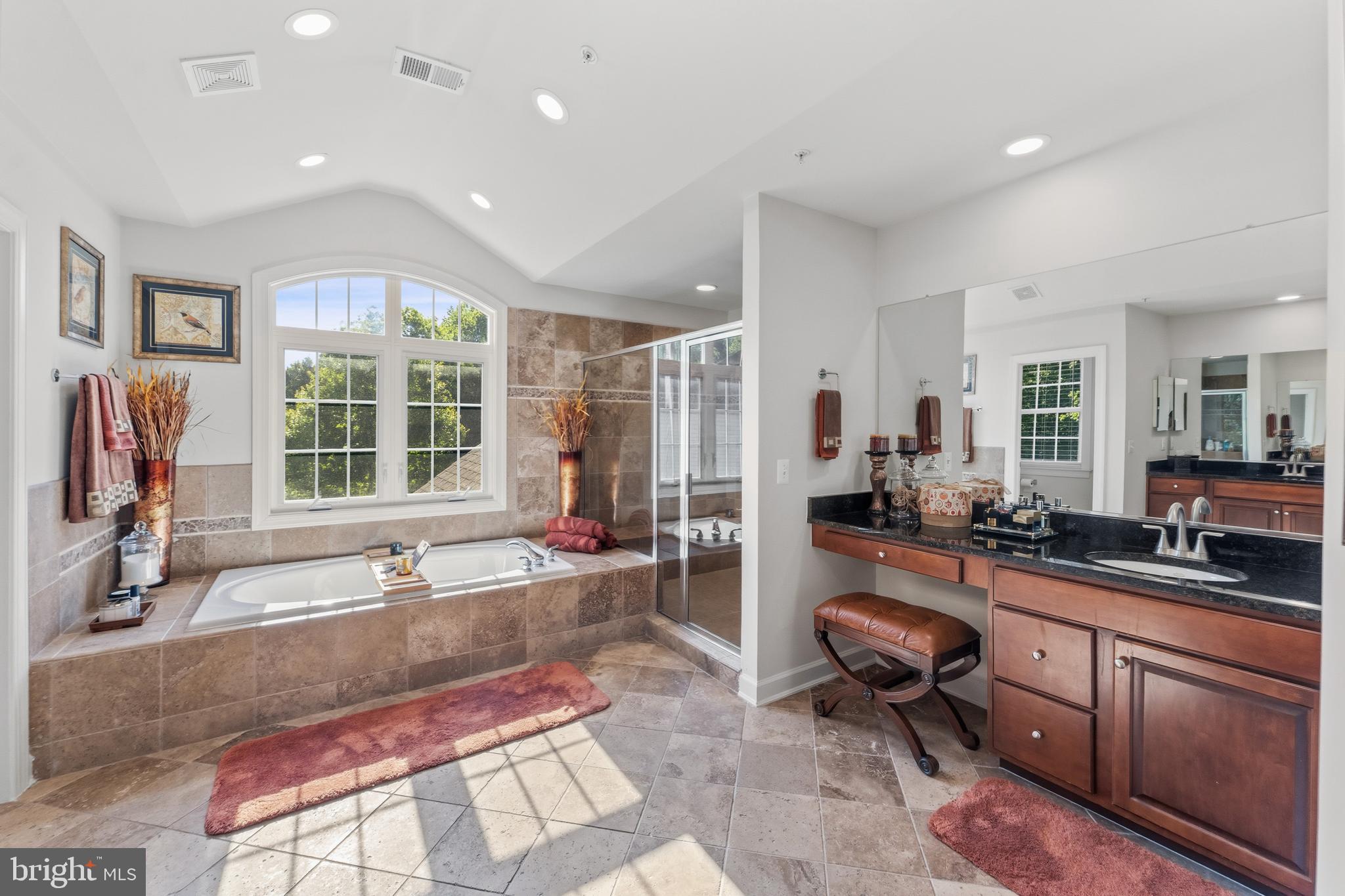 OAK CREEK - Residential