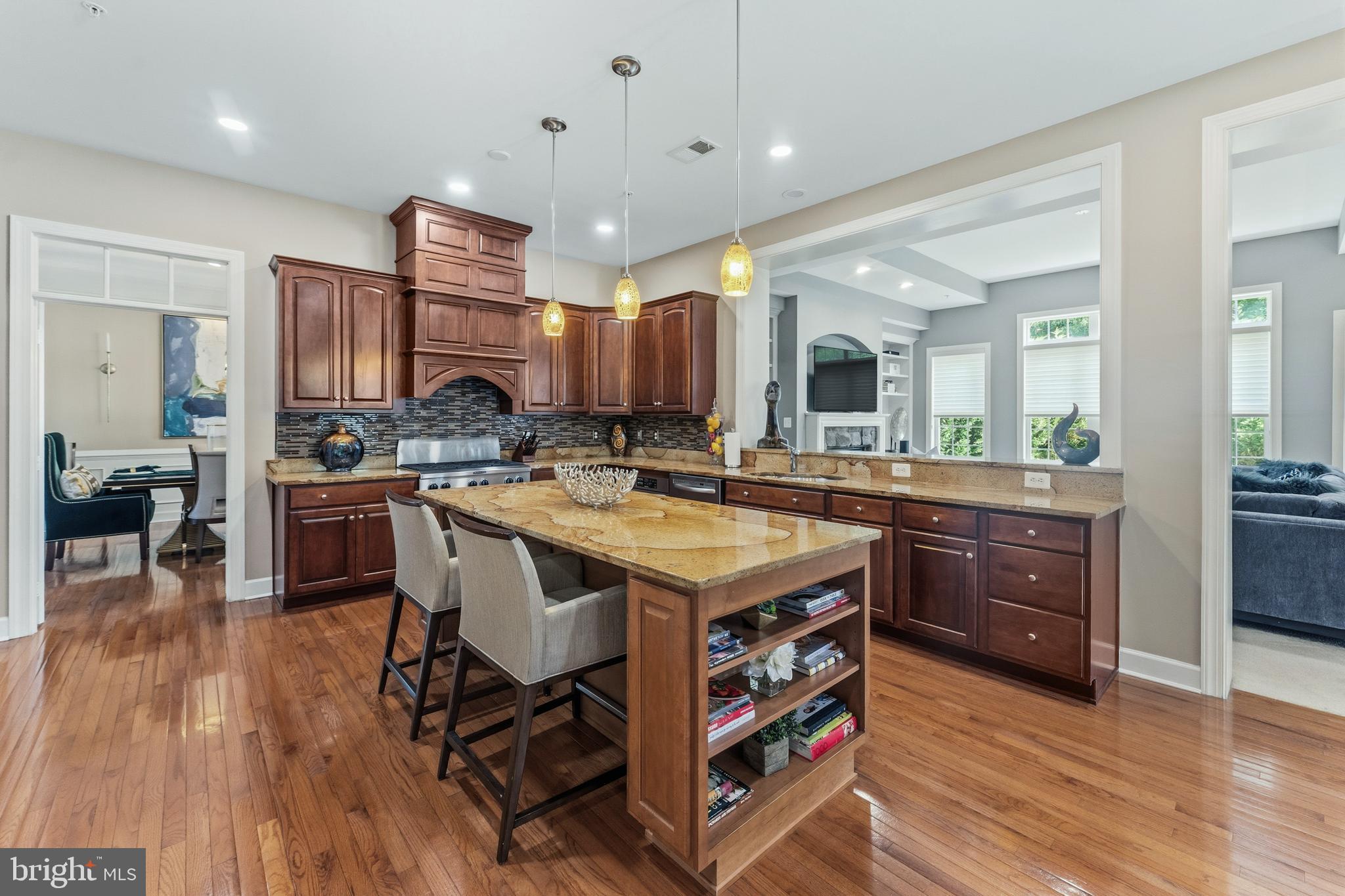 OAK CREEK - Residential
