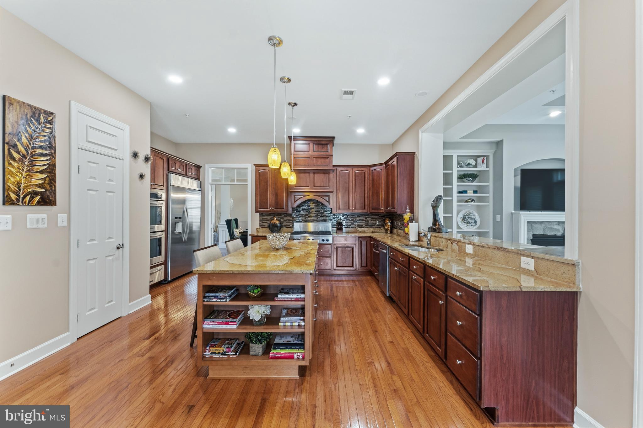 OAK CREEK - Residential