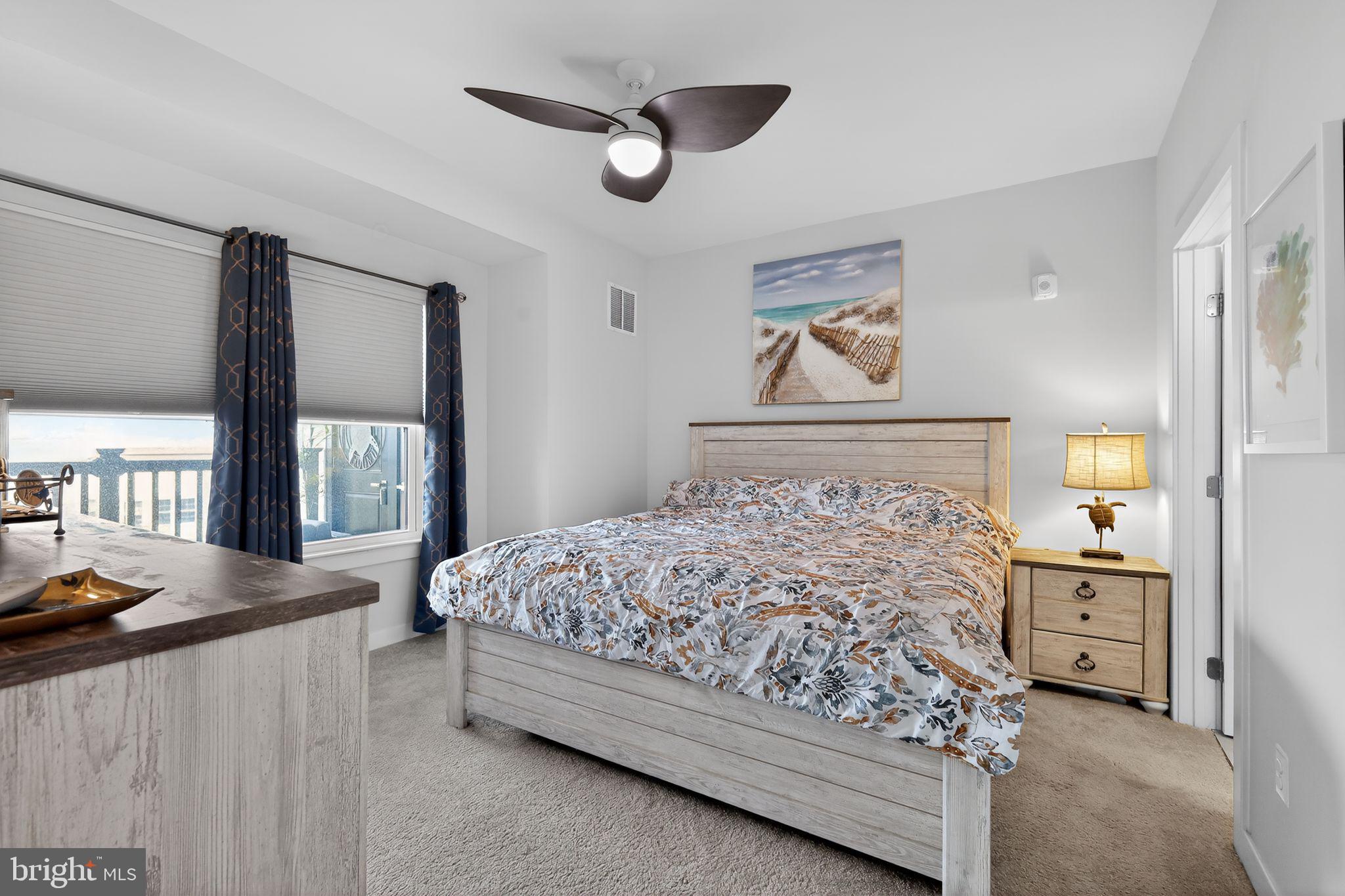 LOUDOUN VIEW CONDO FLATS - Residential