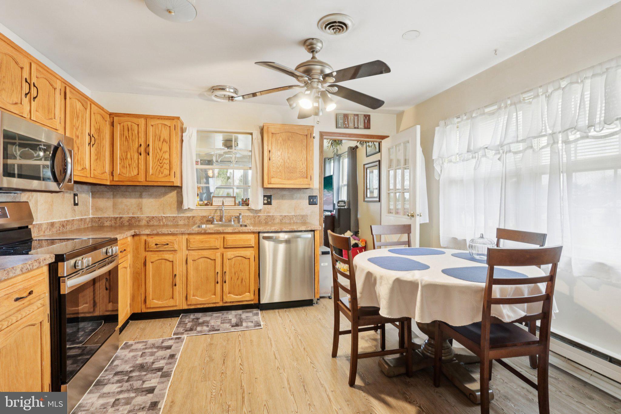 LEISURETOWNE - Residential