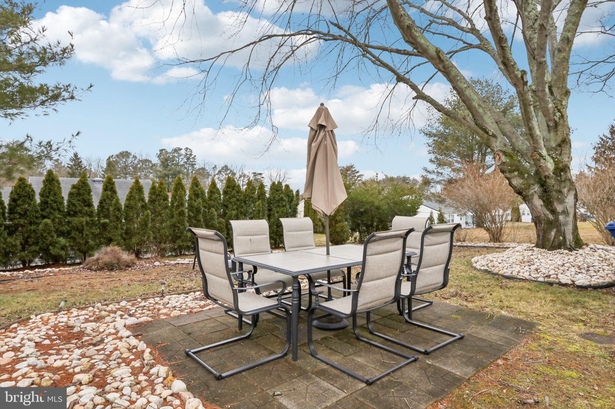 LEISURETOWNE - Residential