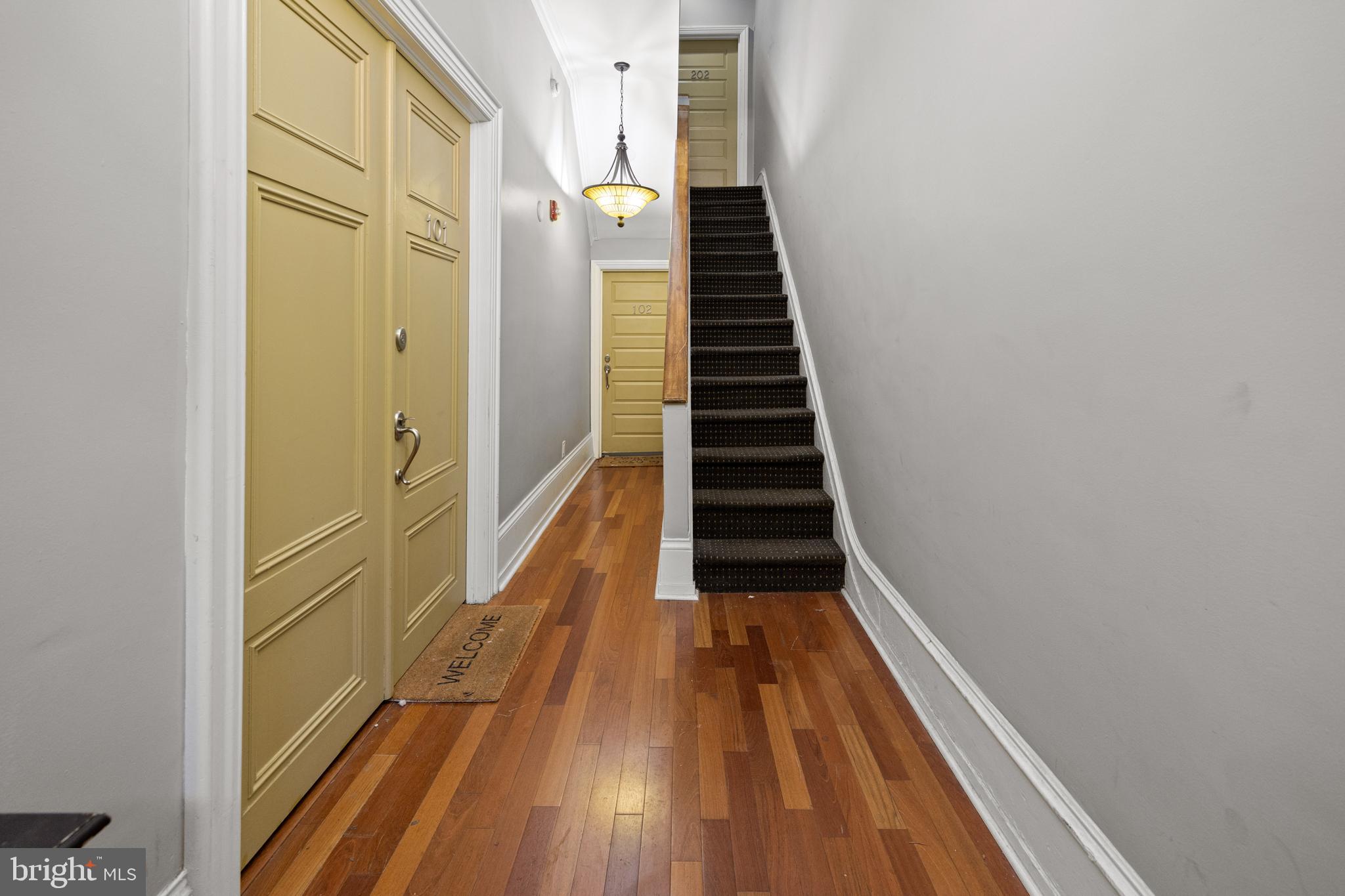 FAIRMOUNT - Residential