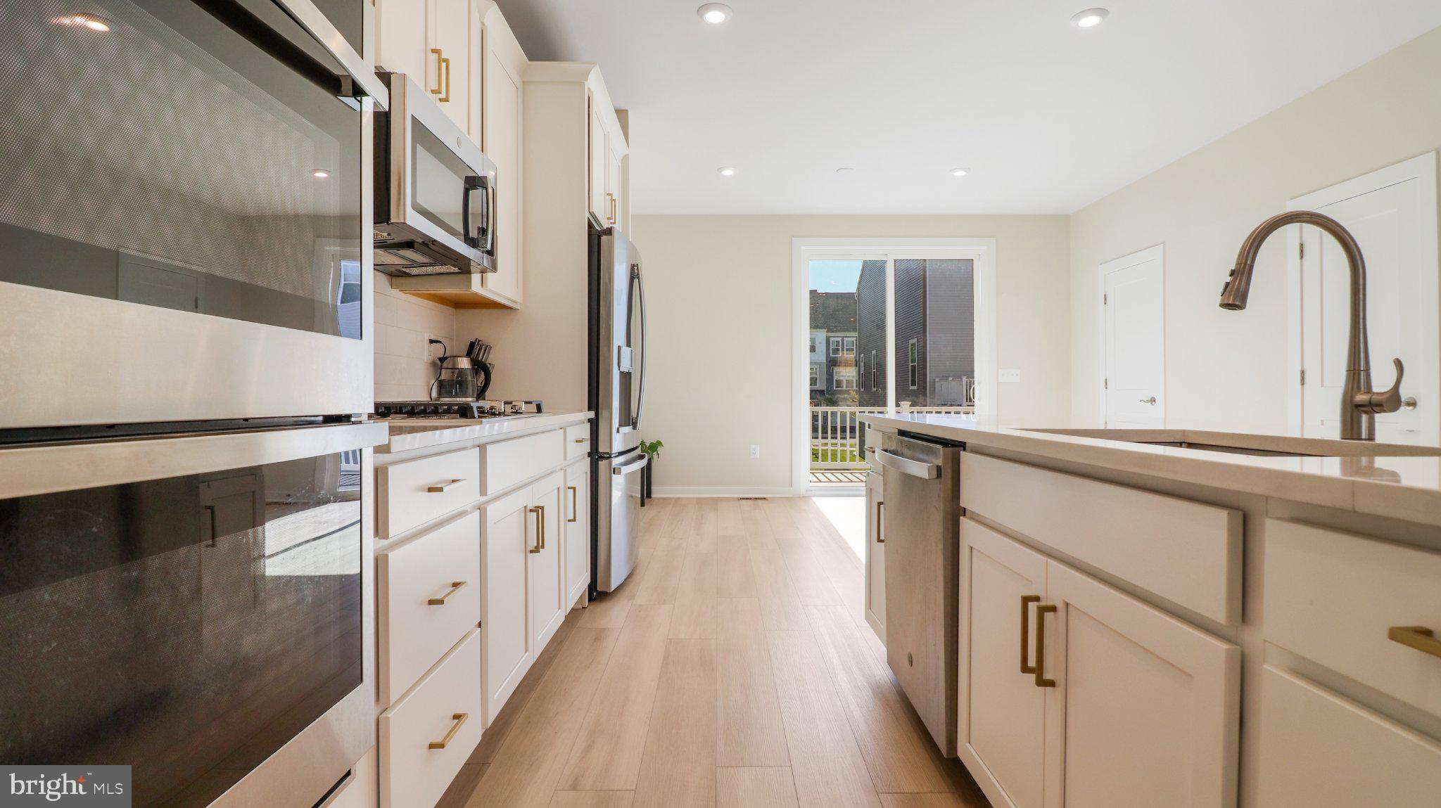 ARCOLA - Residential