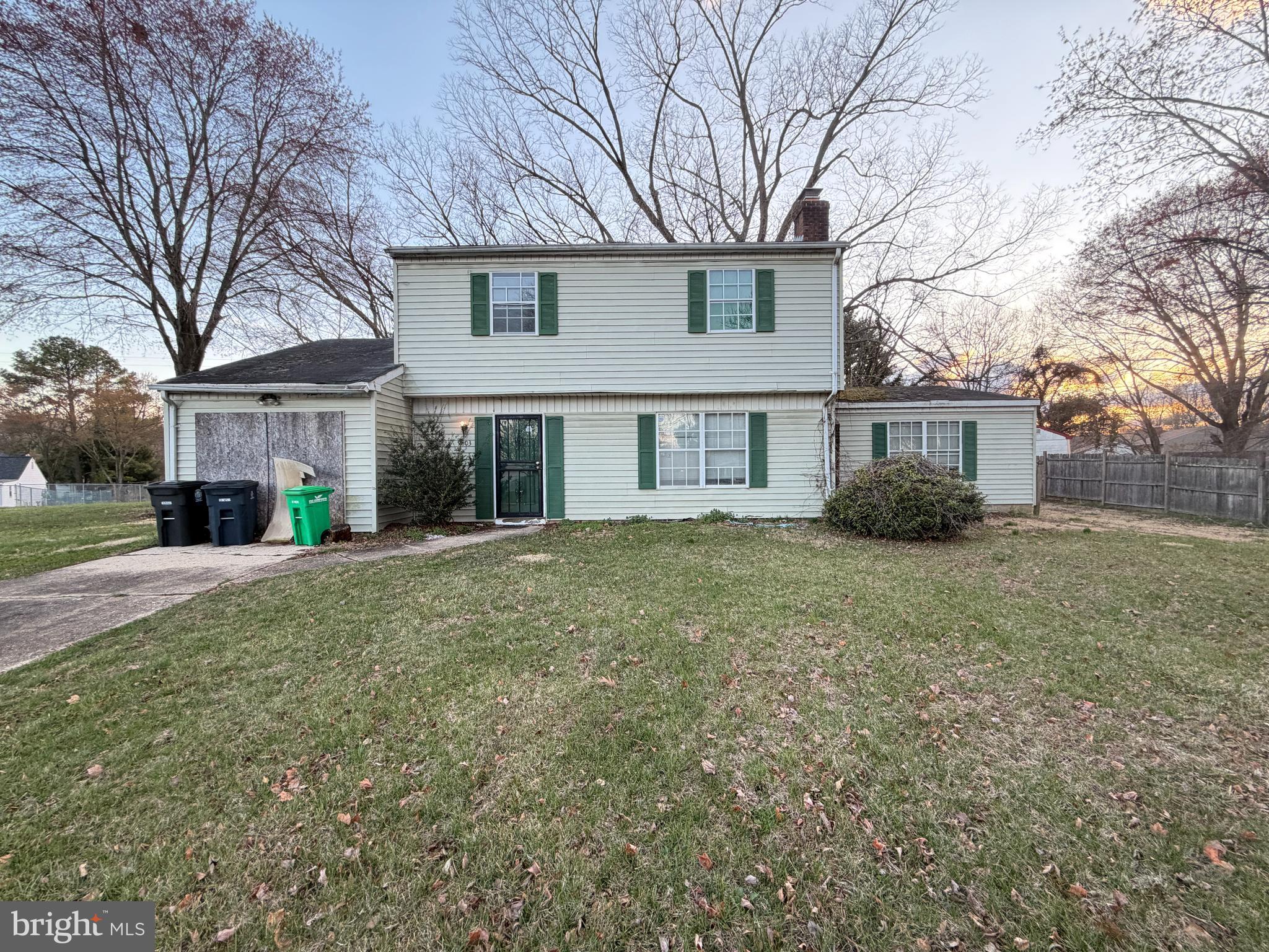 ONLINE AUCTION: This auction takes place on the Ashland Auction Group Website Bidding Platform. Bidding begins 6/29/2026 @ 10:00 AM. Bidding ends 7/1/2026 @ 12:50 PM. List Price is Suggested Opening Bid. Deposit: $25,000.

Single-family home located in the established Rambling Hills neighborhood of Upper Marlboro, MD. This detached residence offers approximately 2,480 square feet of living space on a ±0.39 acre lot, providing strong upside potential for investors, renovators, or owner-occupants seeking value-add opportunities in a stable suburban market. Constructed in 1976, the property features a traditional layout, believed to contain 3 bedrooms and 2.5 bathrooms, multiple living areas, and a fireplace. The home sits on a generously sized lot, offering usable yard space and potential for outdoor improvements or expansion depending on buyer plans and zoning allowances.