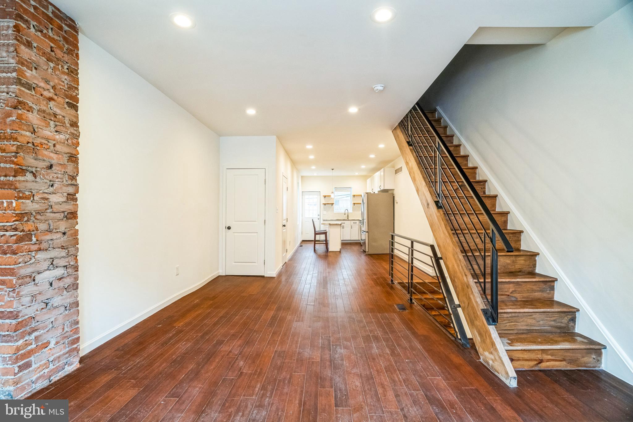 POINT BREEZE - Residential