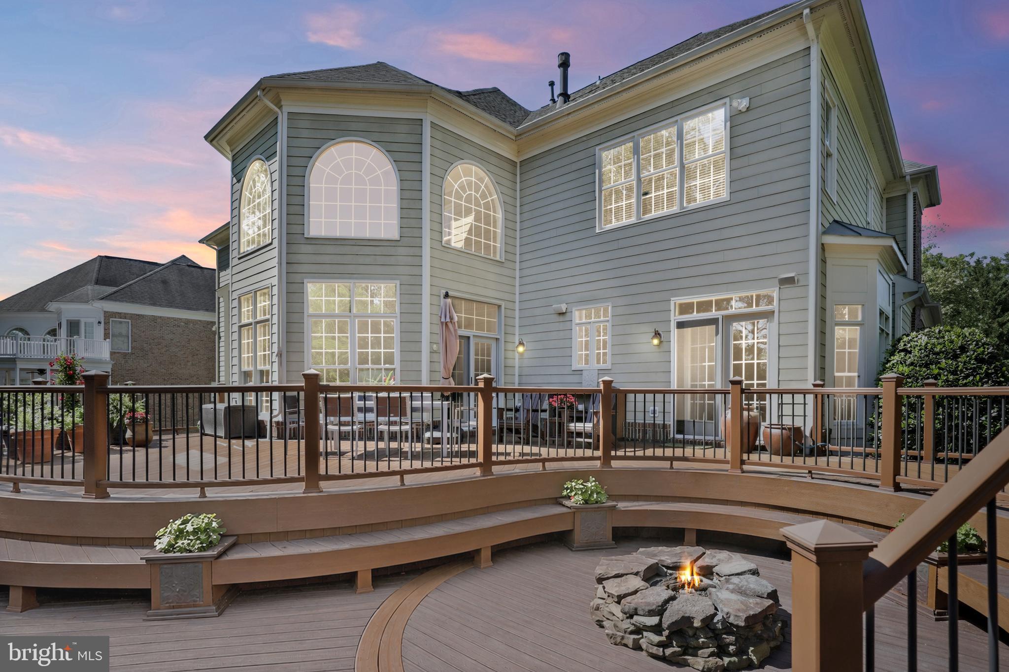 LANSDOWNE ON THE POTOMAC - Residential