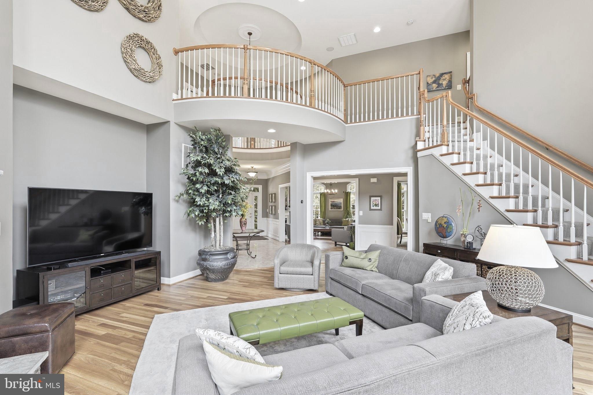 LANSDOWNE ON THE POTOMAC - Residential