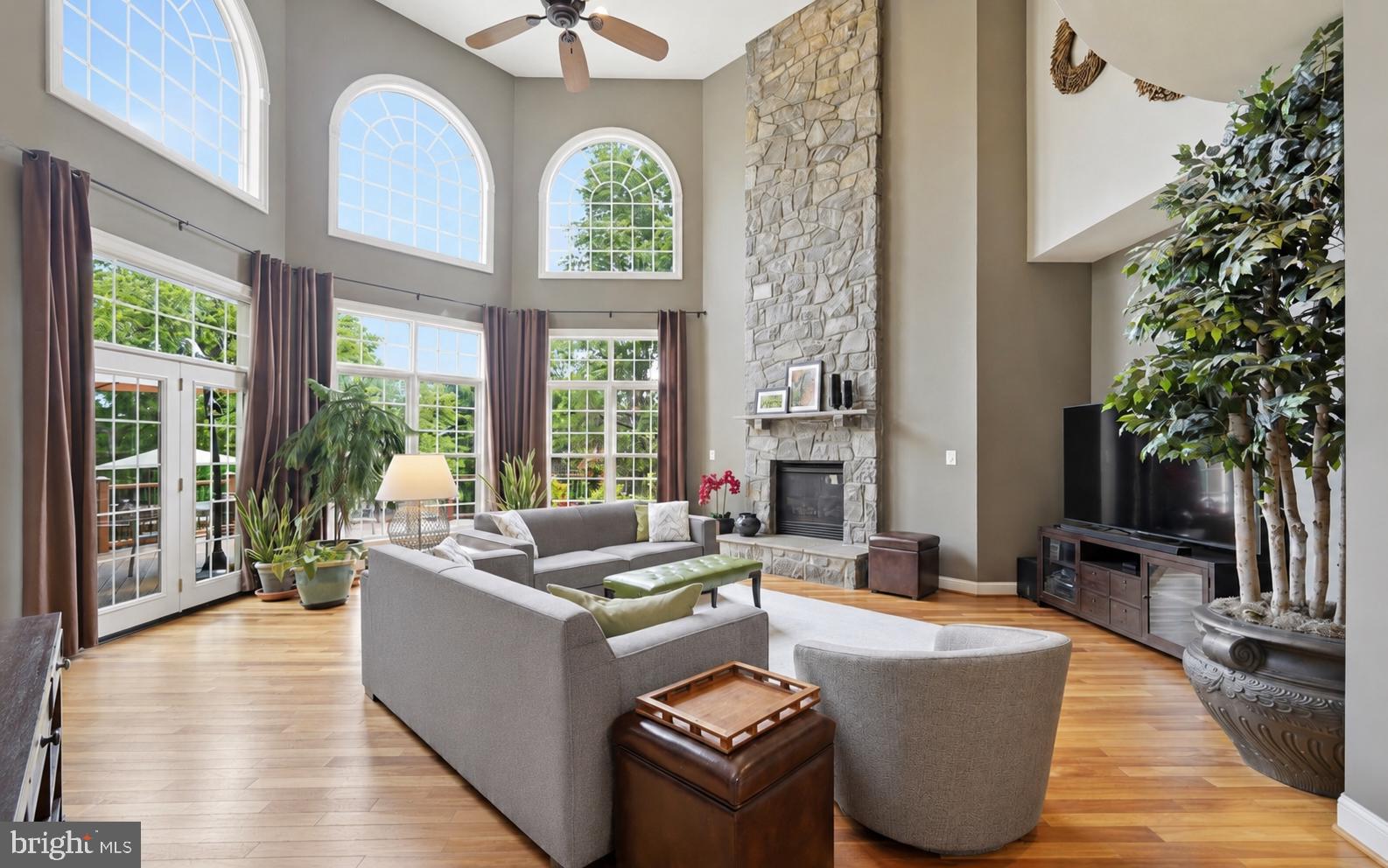 LANSDOWNE ON THE POTOMAC - Residential