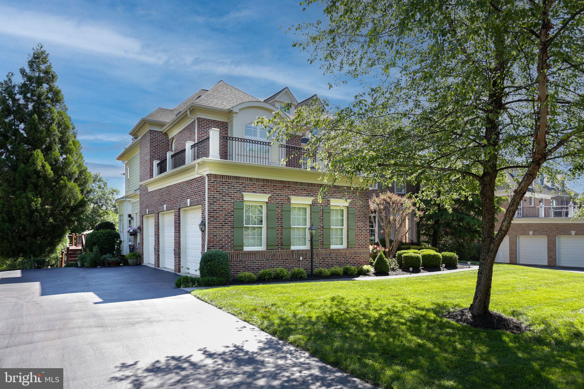 LANSDOWNE ON THE POTOMAC - Residential