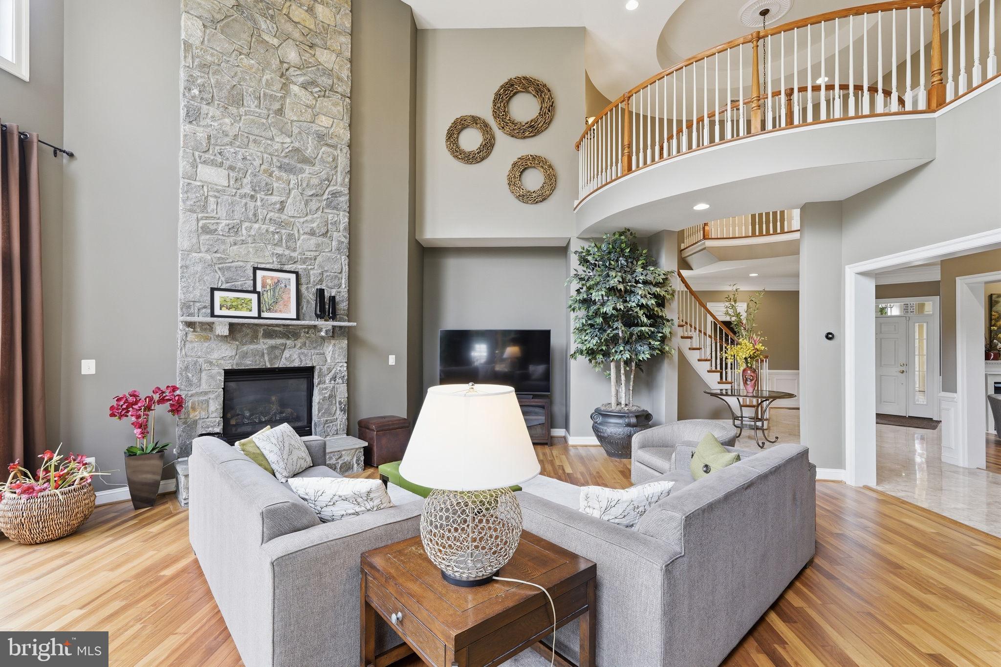 LANSDOWNE ON THE POTOMAC - Residential