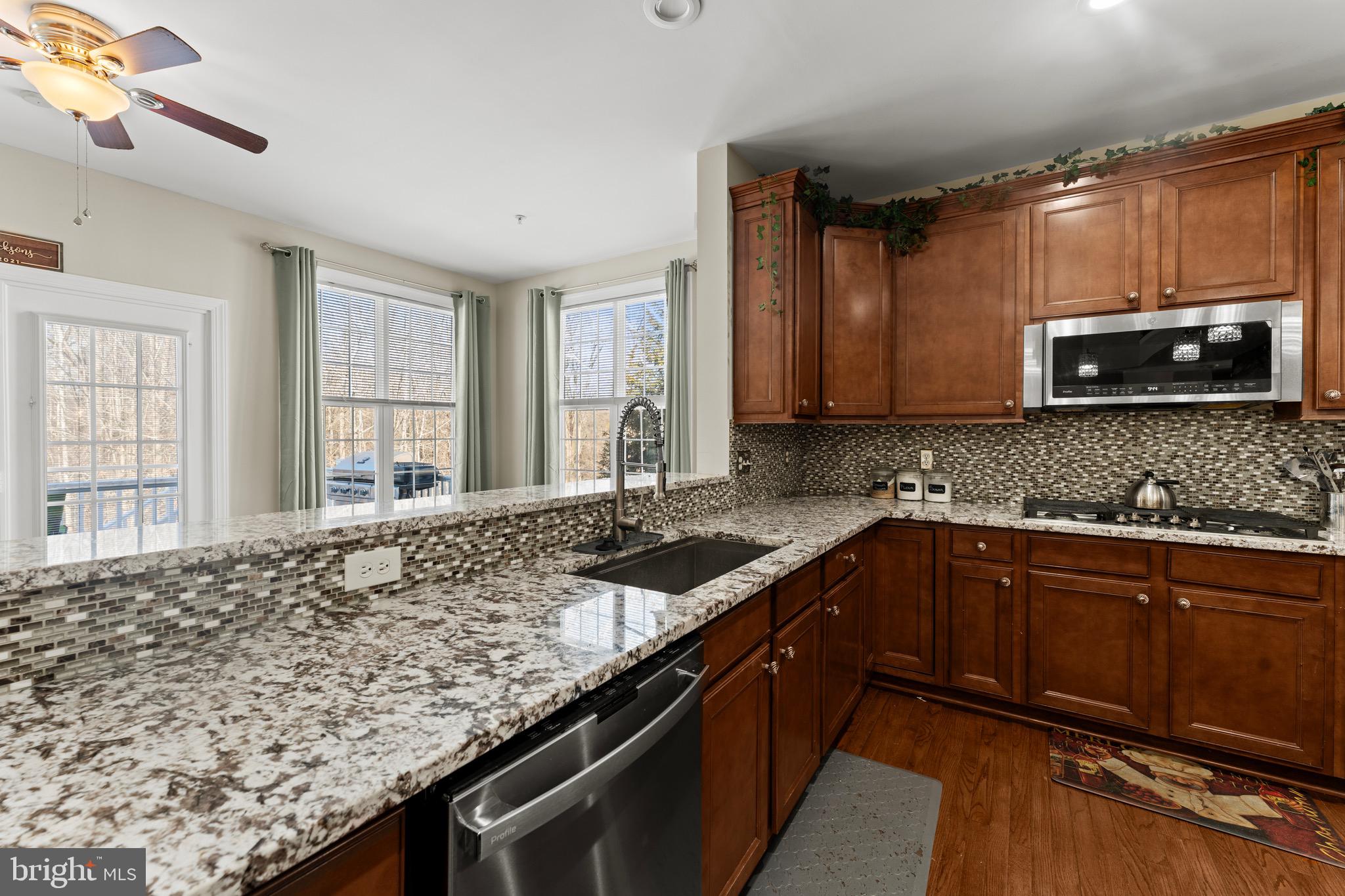 PALISADES-PLAT 1> - Residential