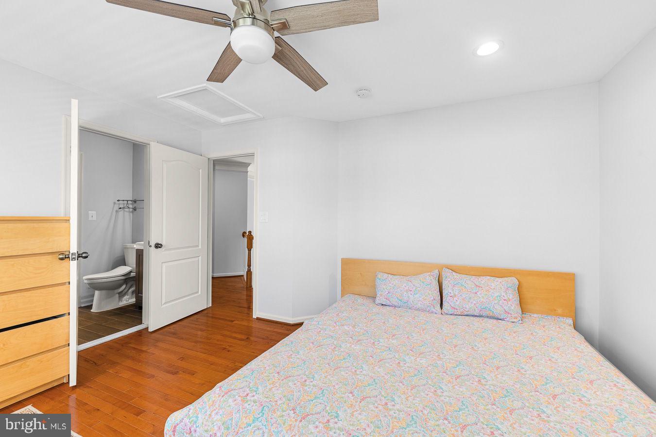 LOUDOUN VALLEY ESTATES - Residential