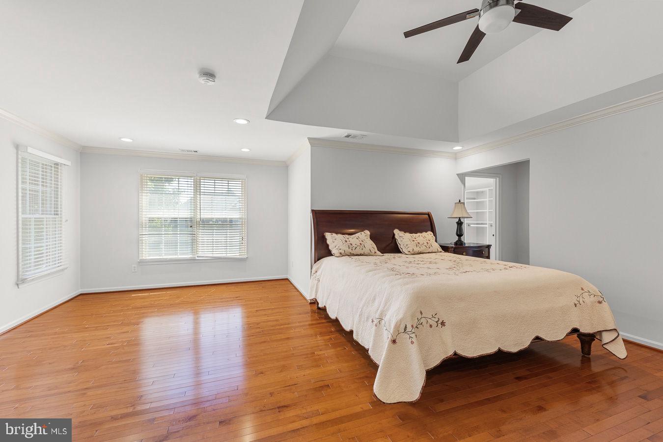 LOUDOUN VALLEY ESTATES - Residential