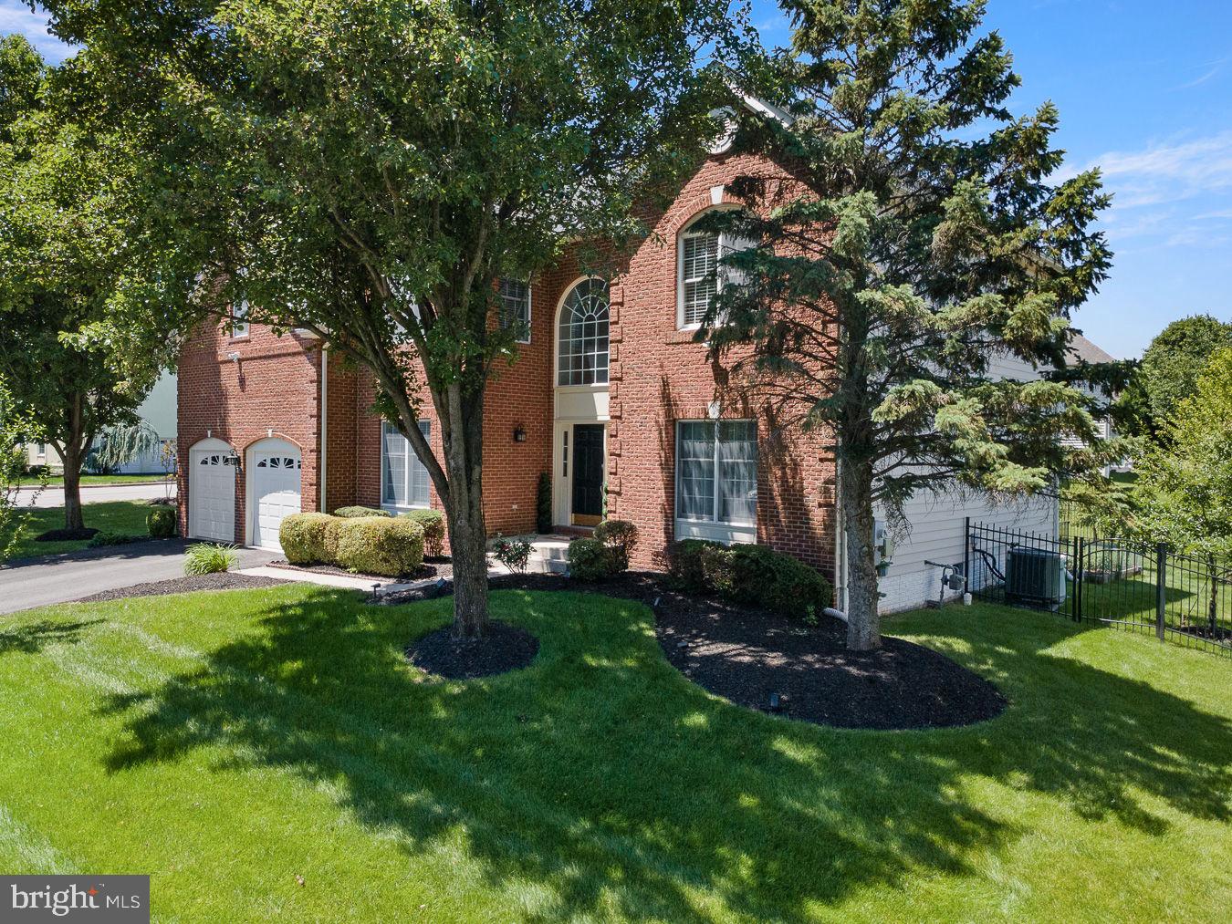 LOUDOUN VALLEY ESTATES - Residential