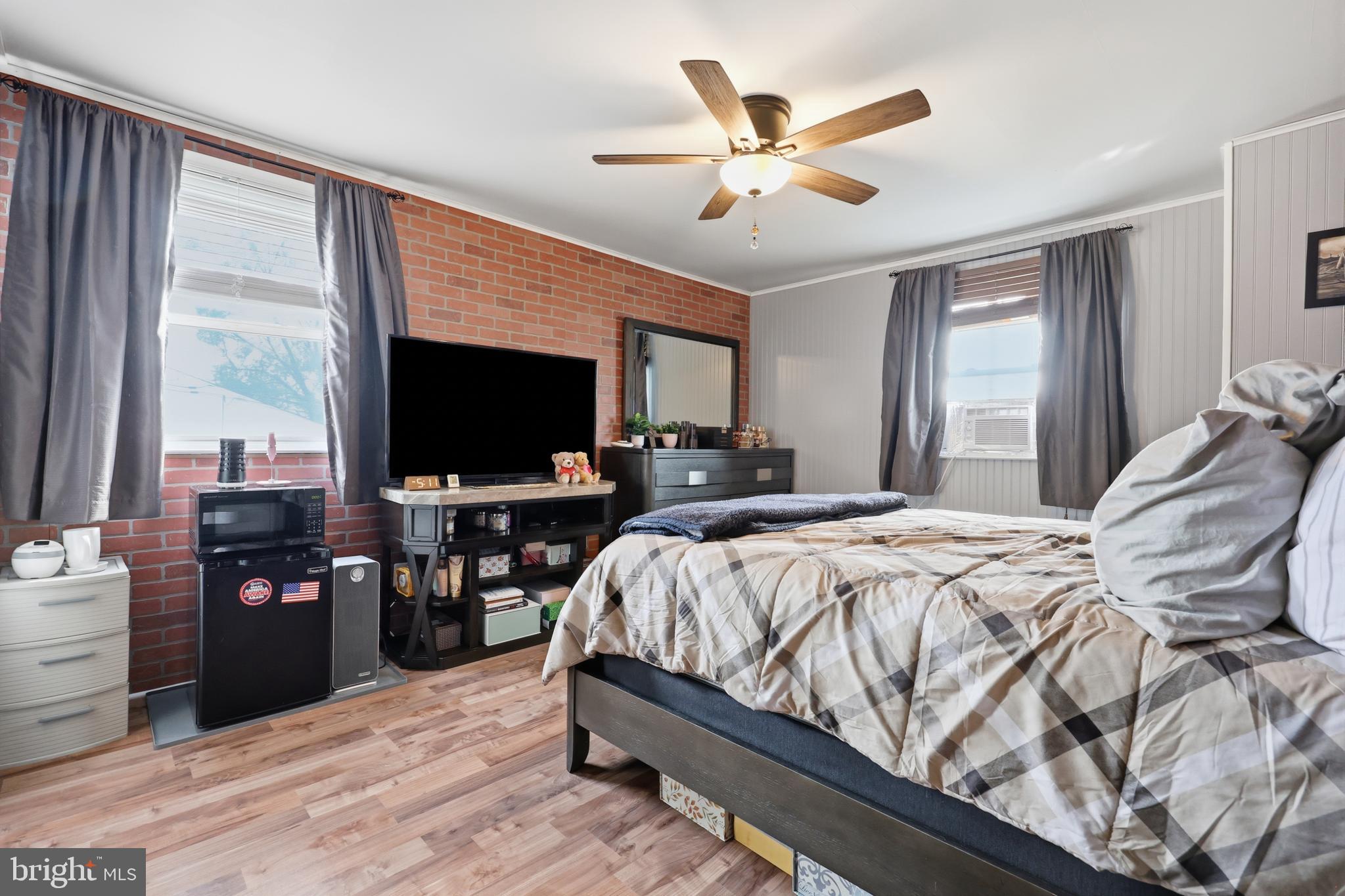 WILLOW FARMS - Residential