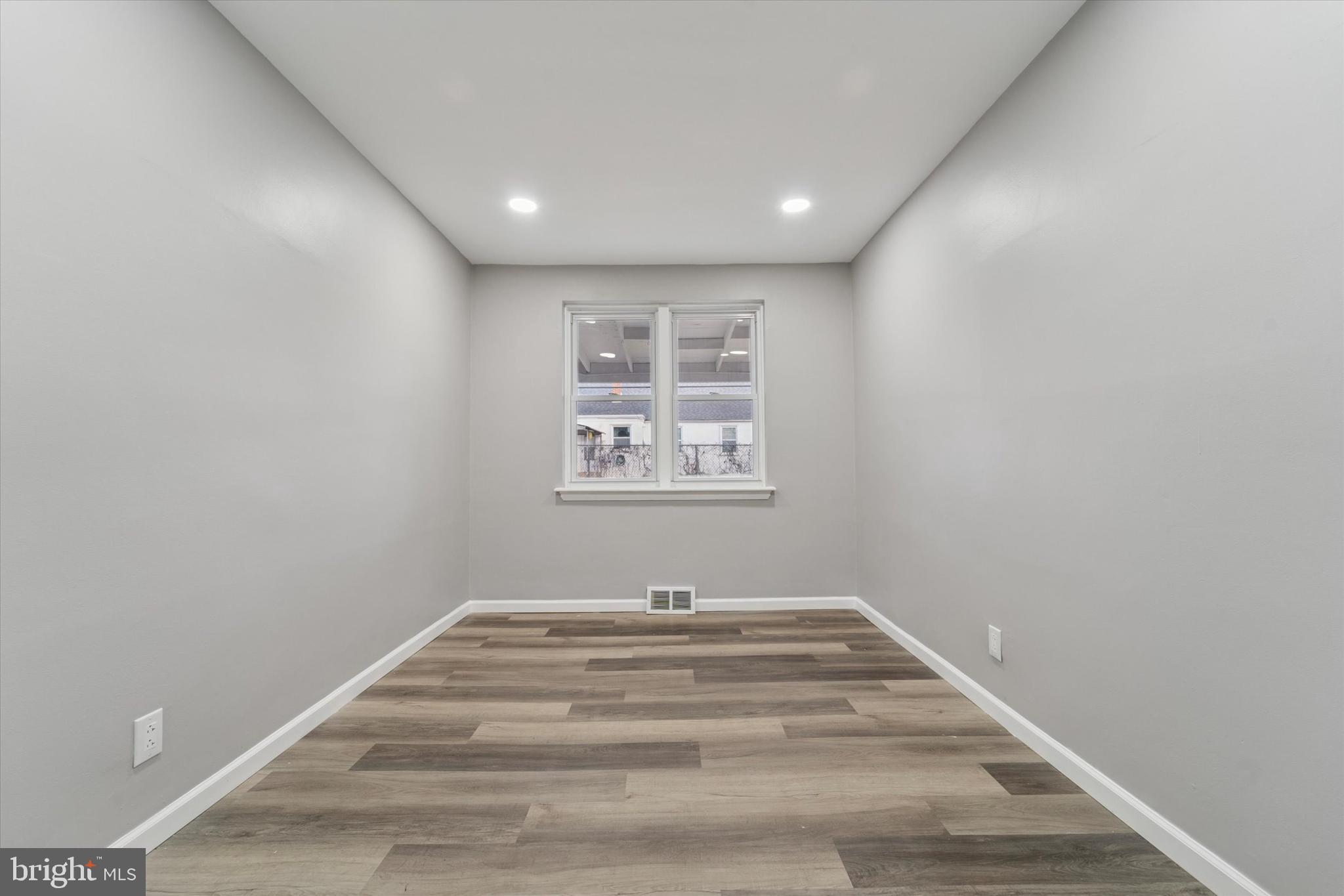 ACADEMY GARDENS - Residential