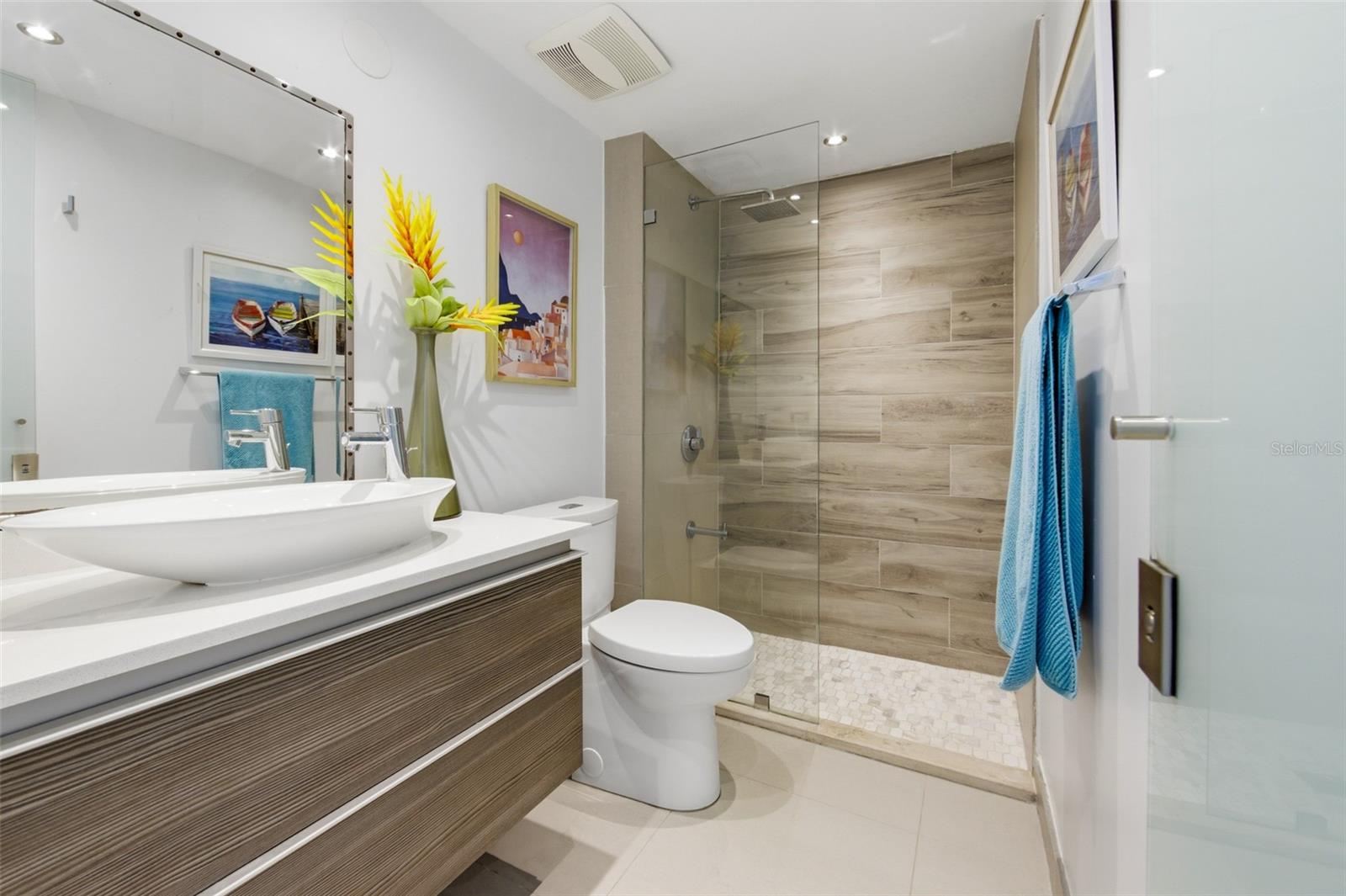 COSTA DORADA VILLAS - Residential