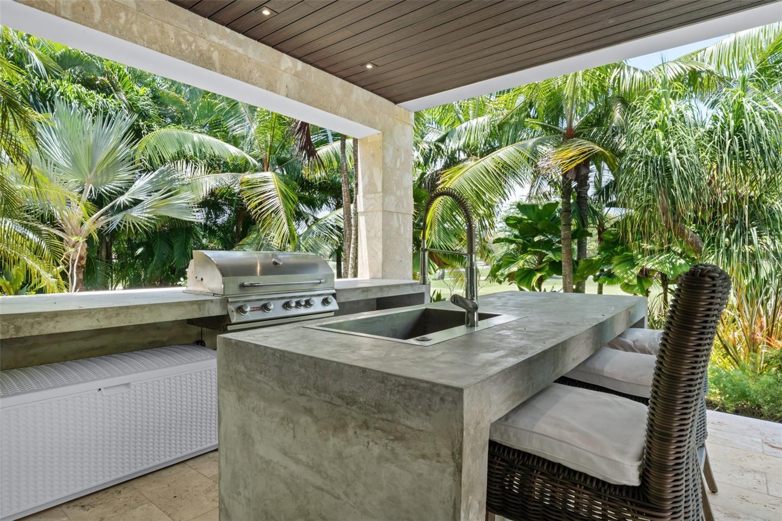 EAST BEACH - Residential