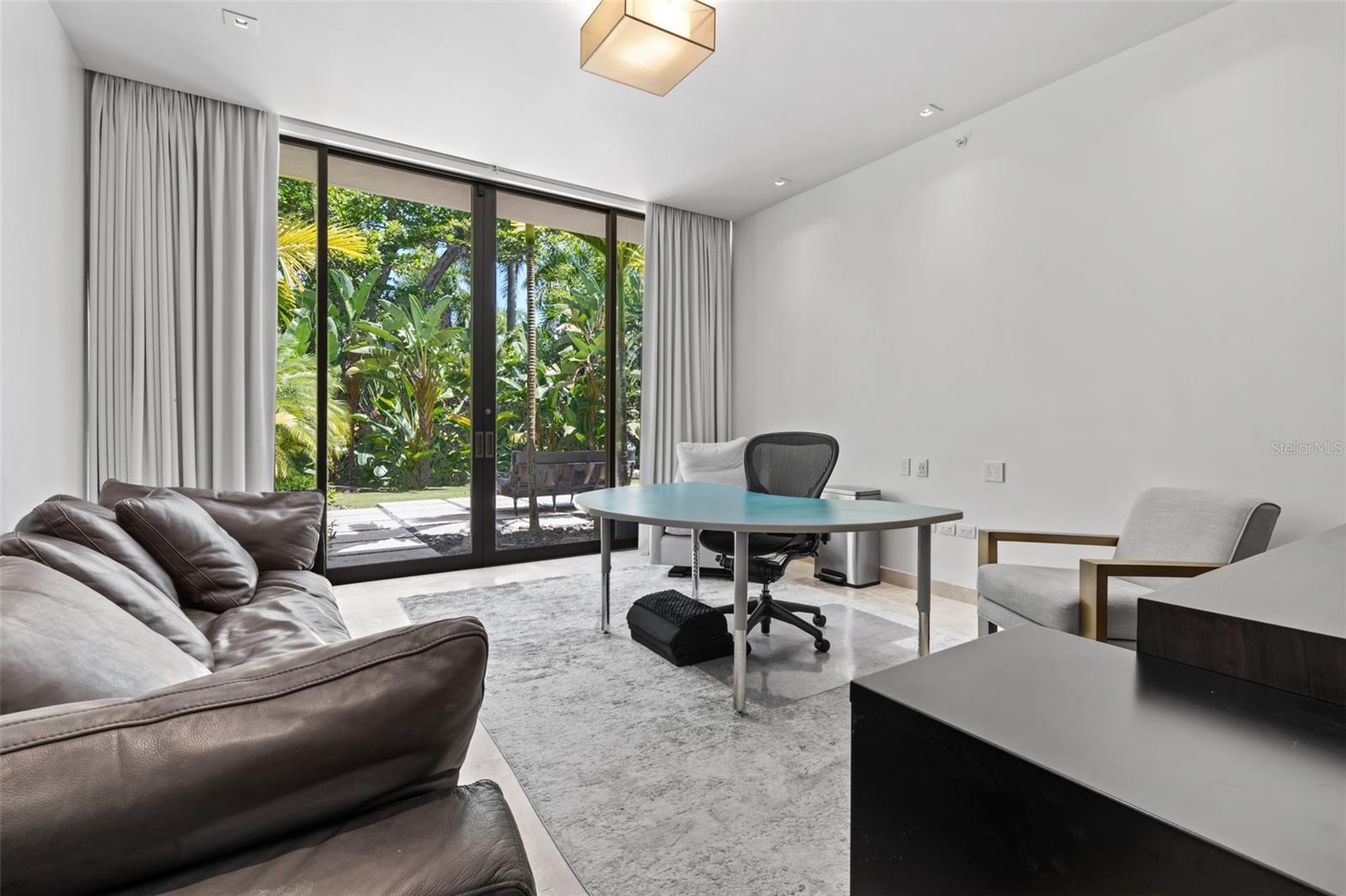 EAST BEACH - Residential