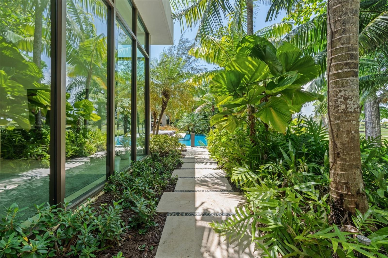 EAST BEACH - Residential