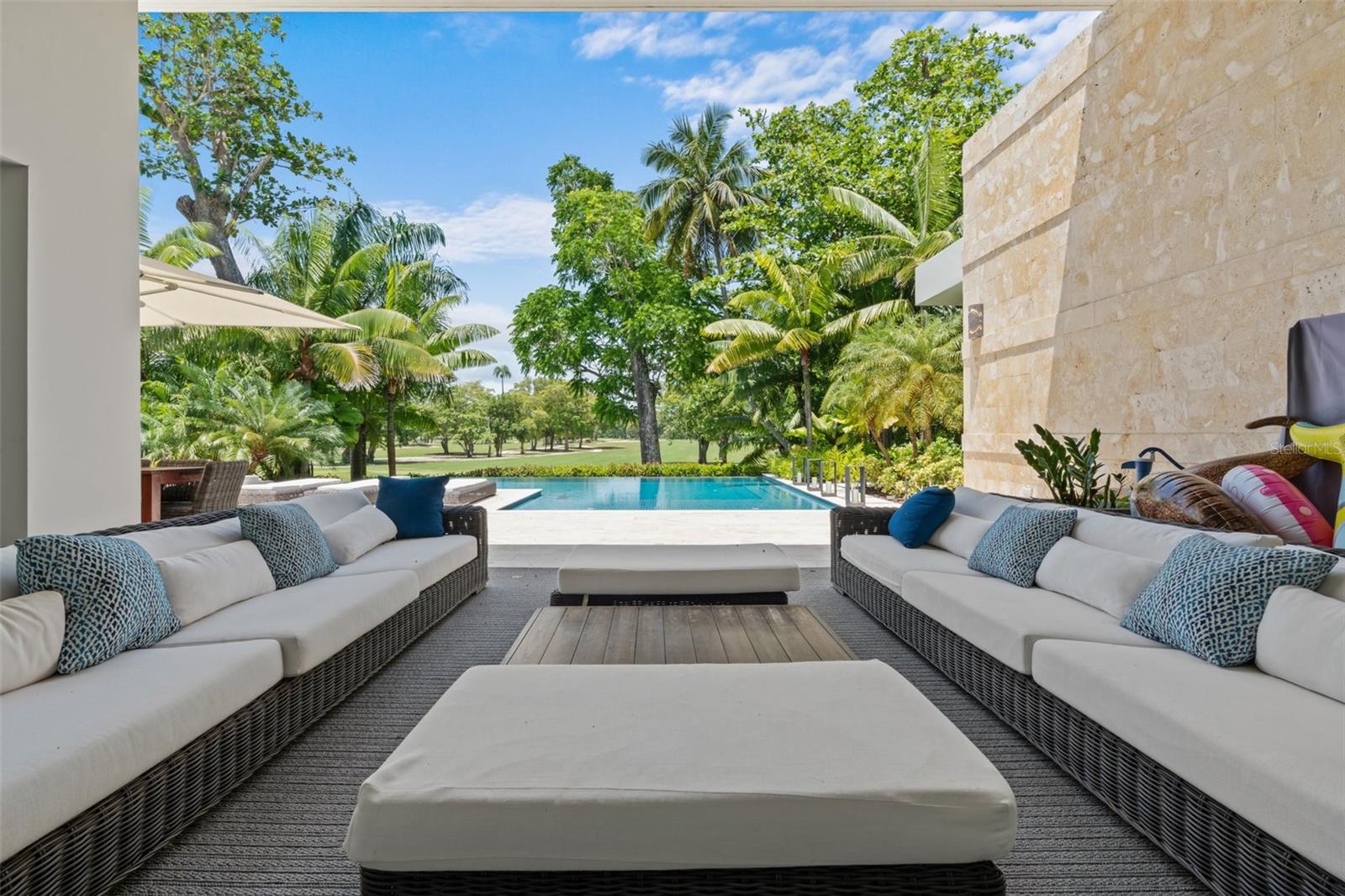 EAST BEACH - Residential