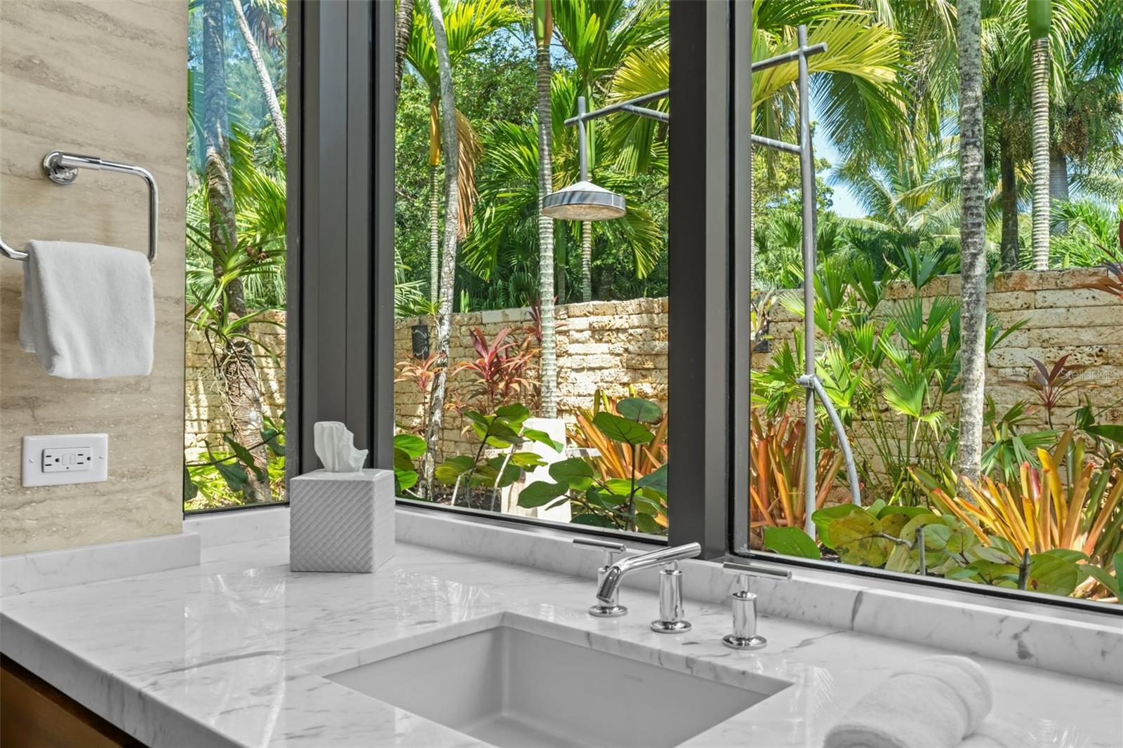 EAST BEACH - Residential