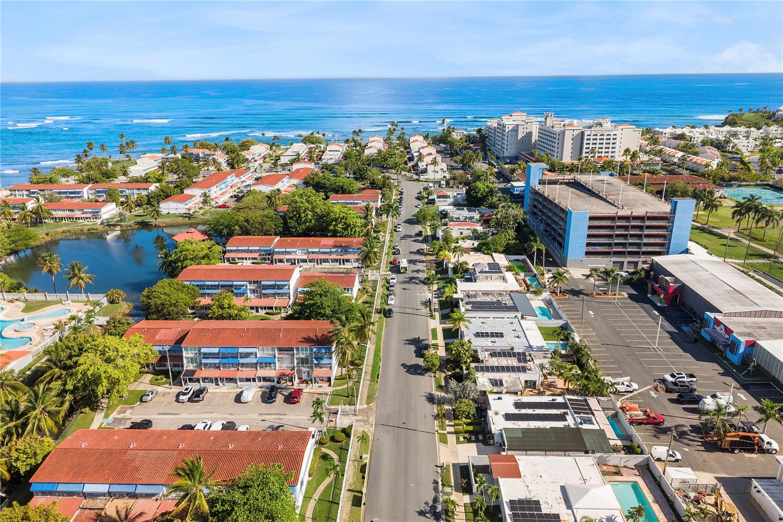 URB. DORADO DEL MAR - Residential