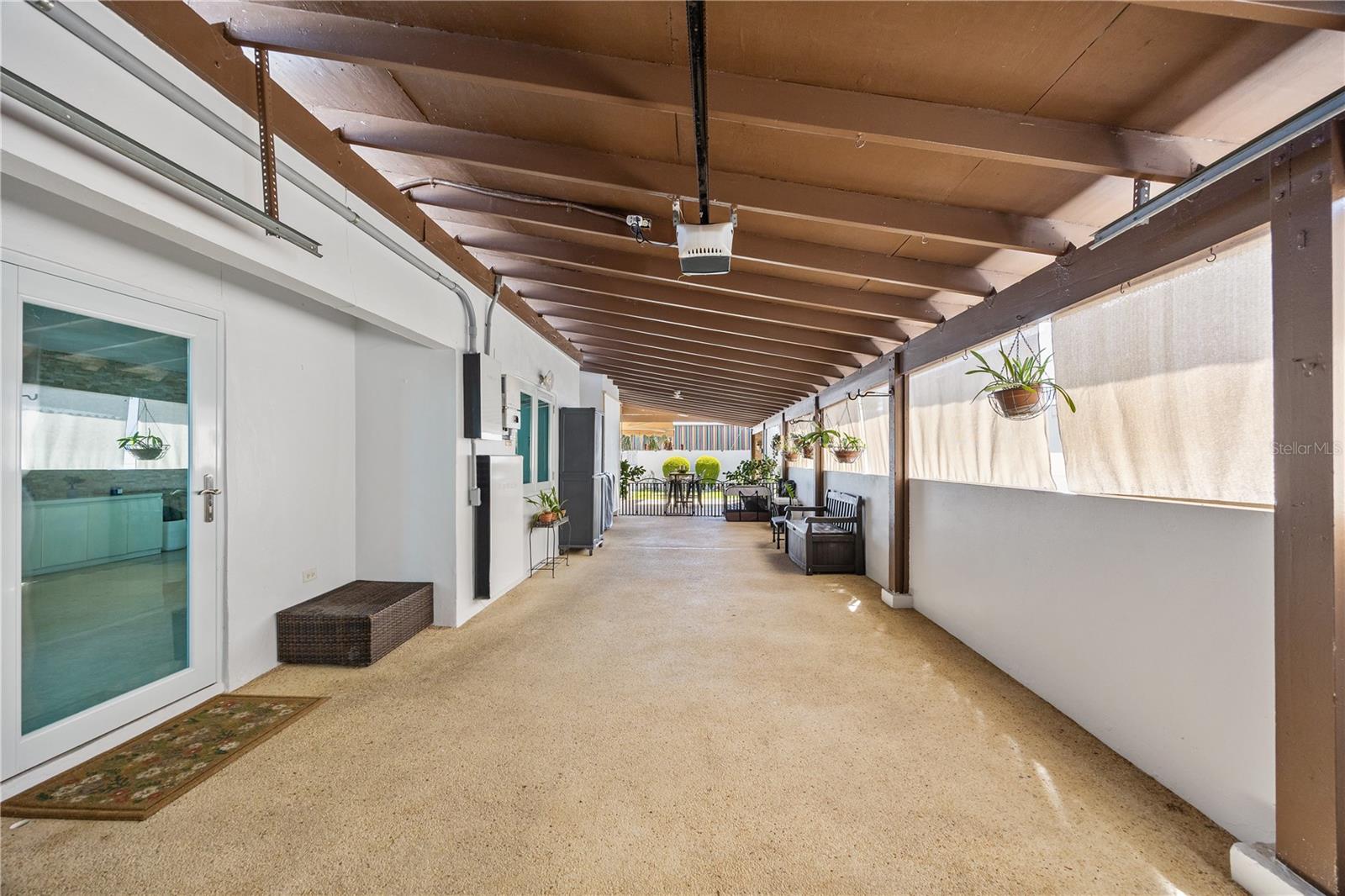 URB. DORADO DEL MAR - Residential