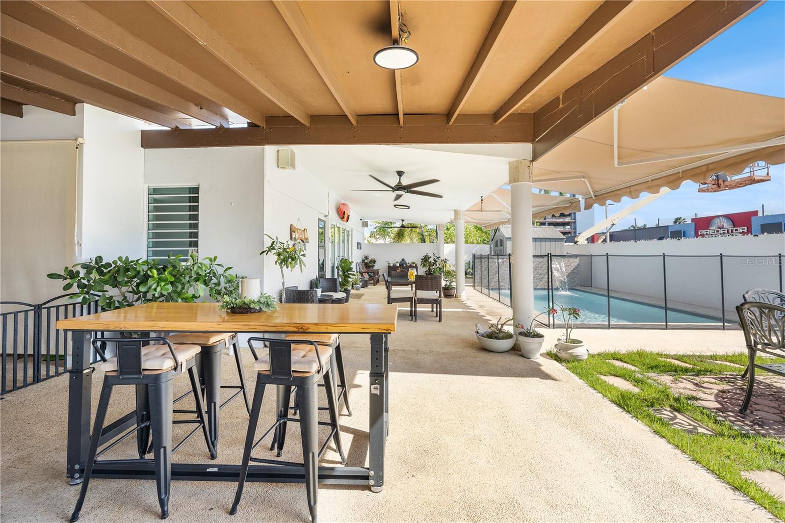 URB. DORADO DEL MAR - Residential