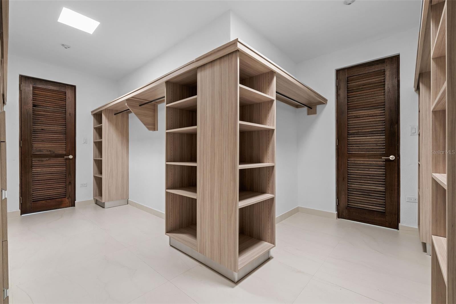 SABANERA DE DORADO - Residential