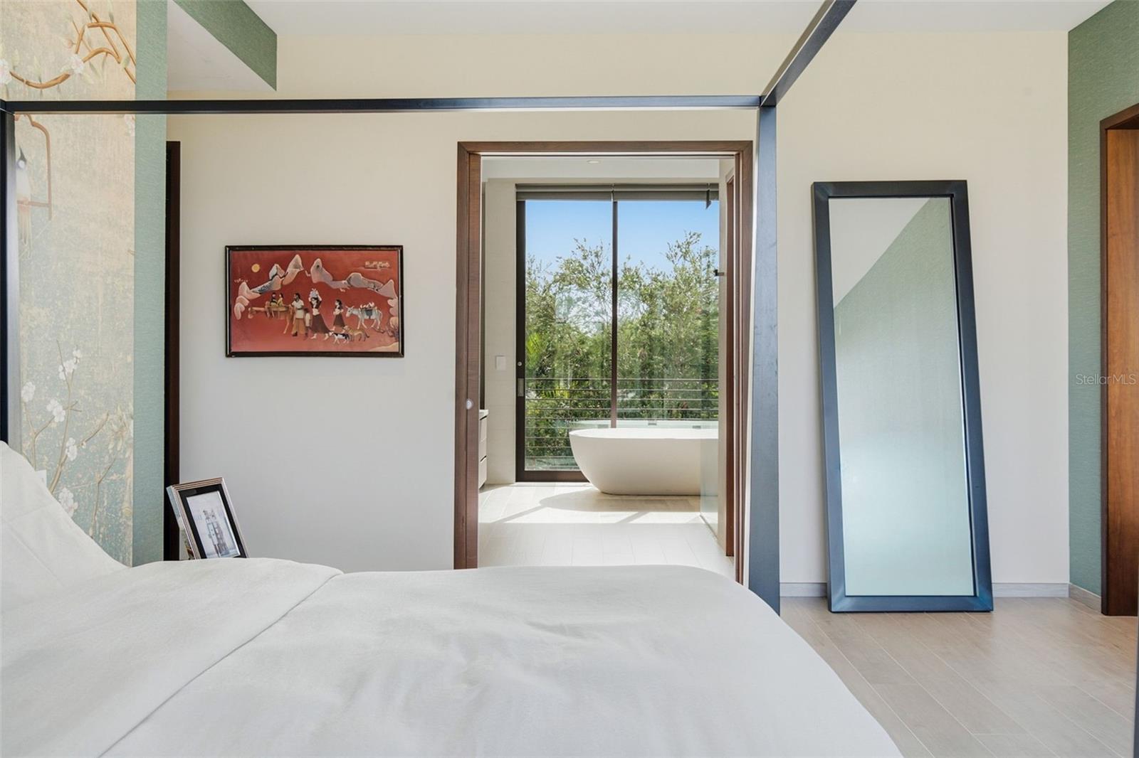 THE ENCLAVE - Residential