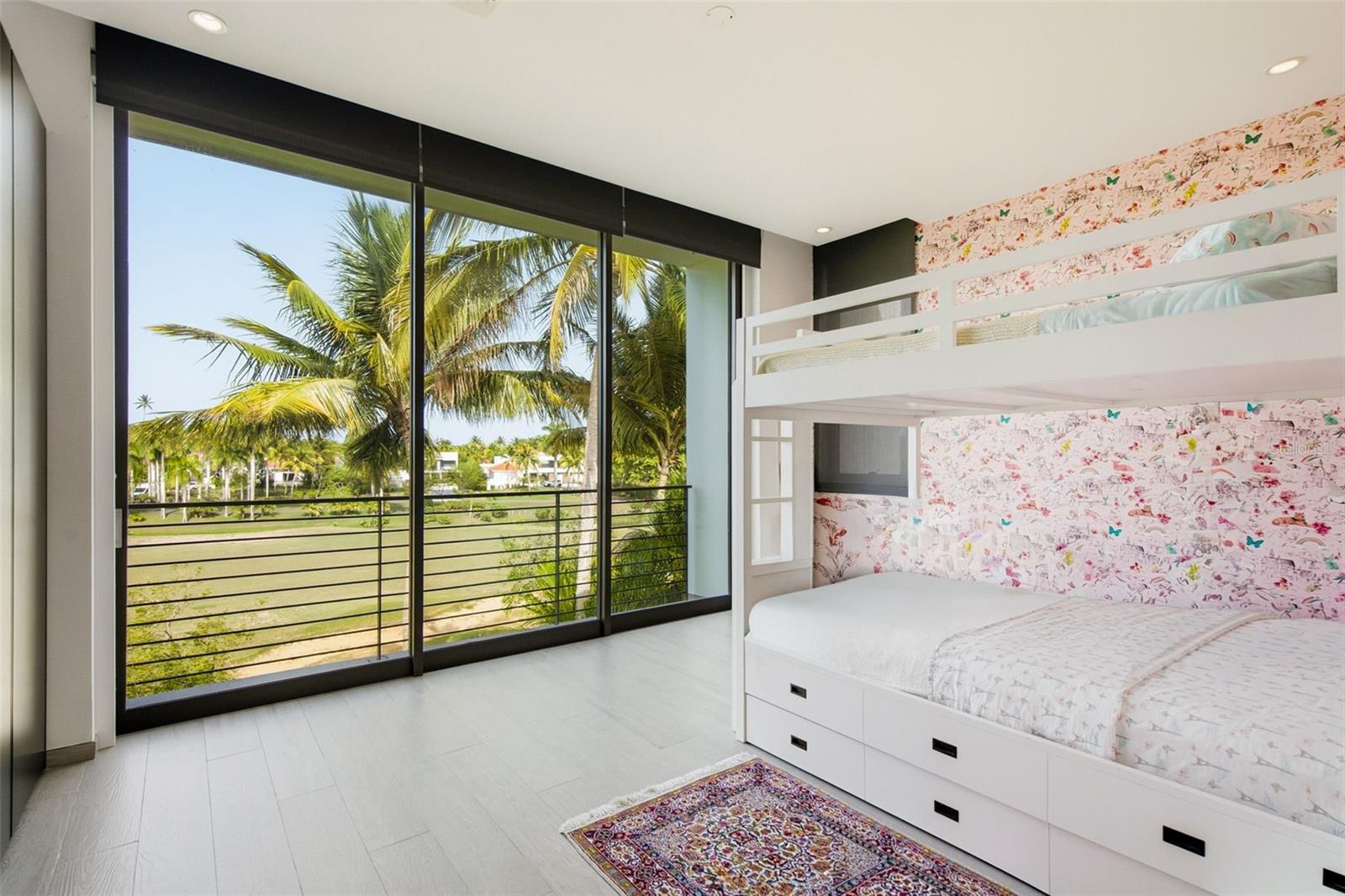 THE ENCLAVE - Residential