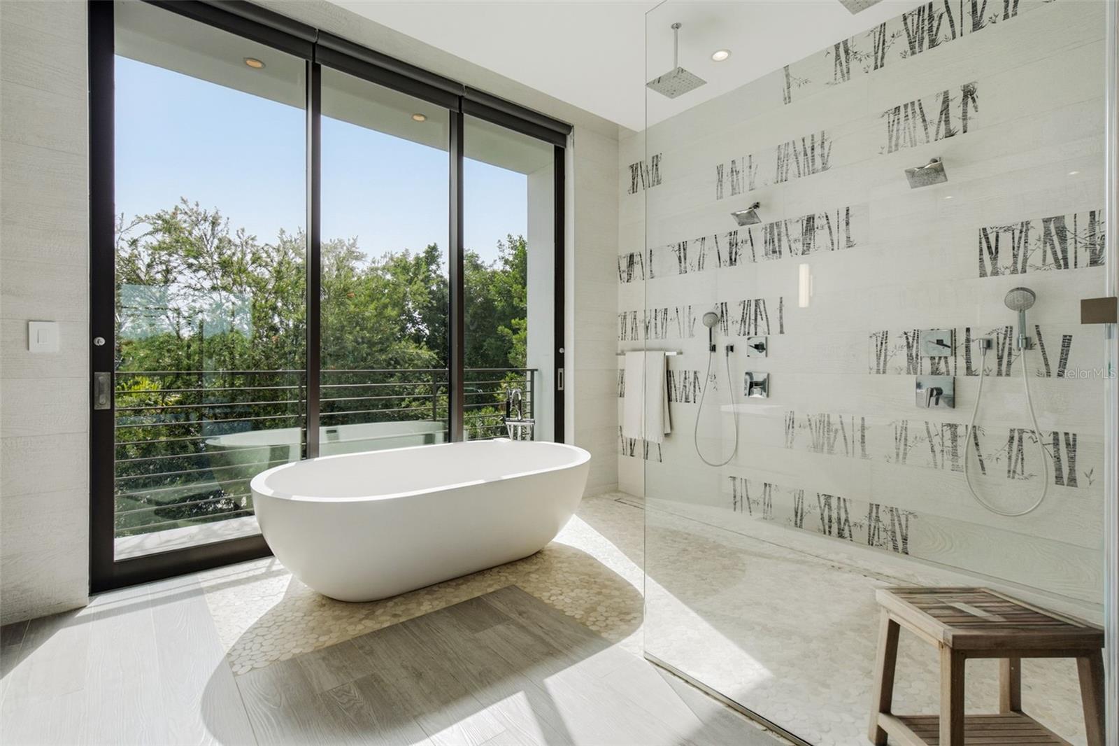 THE ENCLAVE - Residential