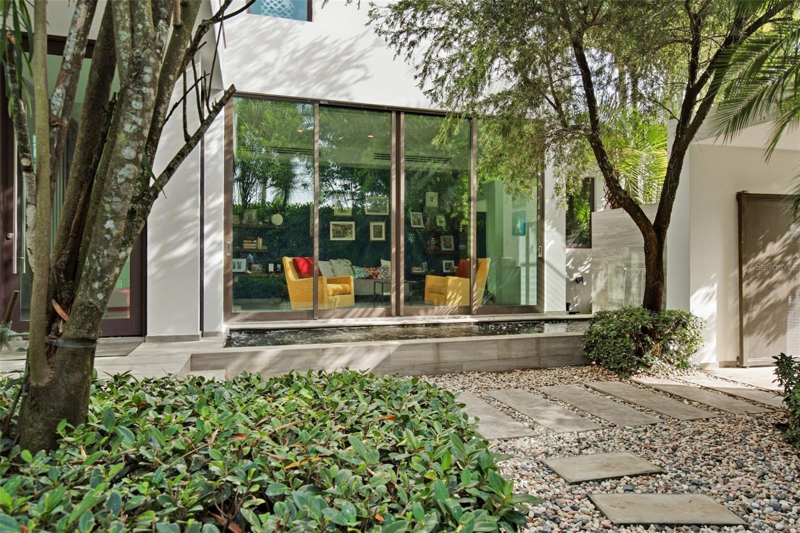 THE ENCLAVE - Residential