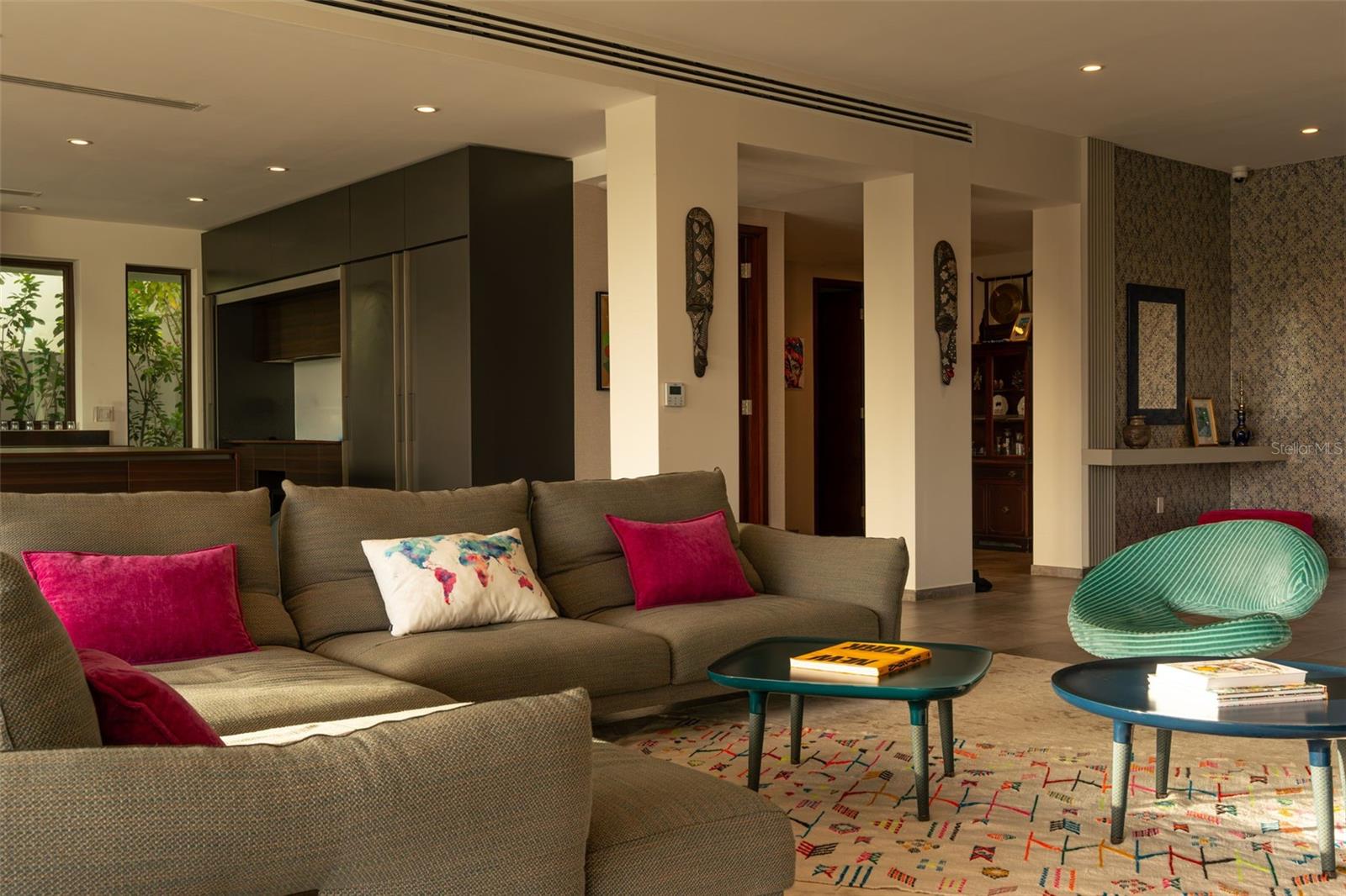 THE ENCLAVE - Residential