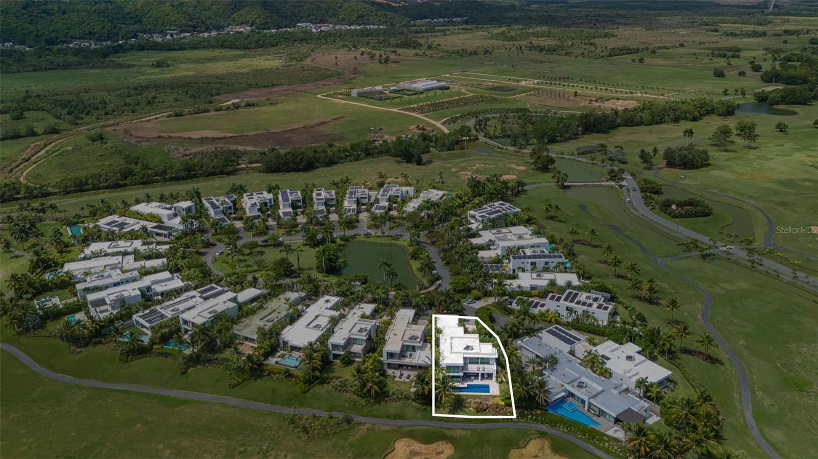 THE ENCLAVE - Residential