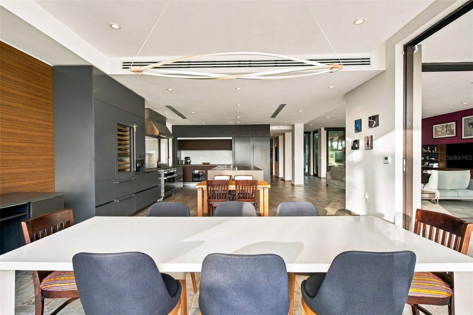 THE ENCLAVE - Residential