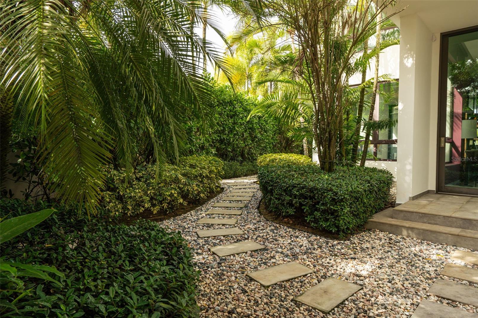 THE ENCLAVE - Residential