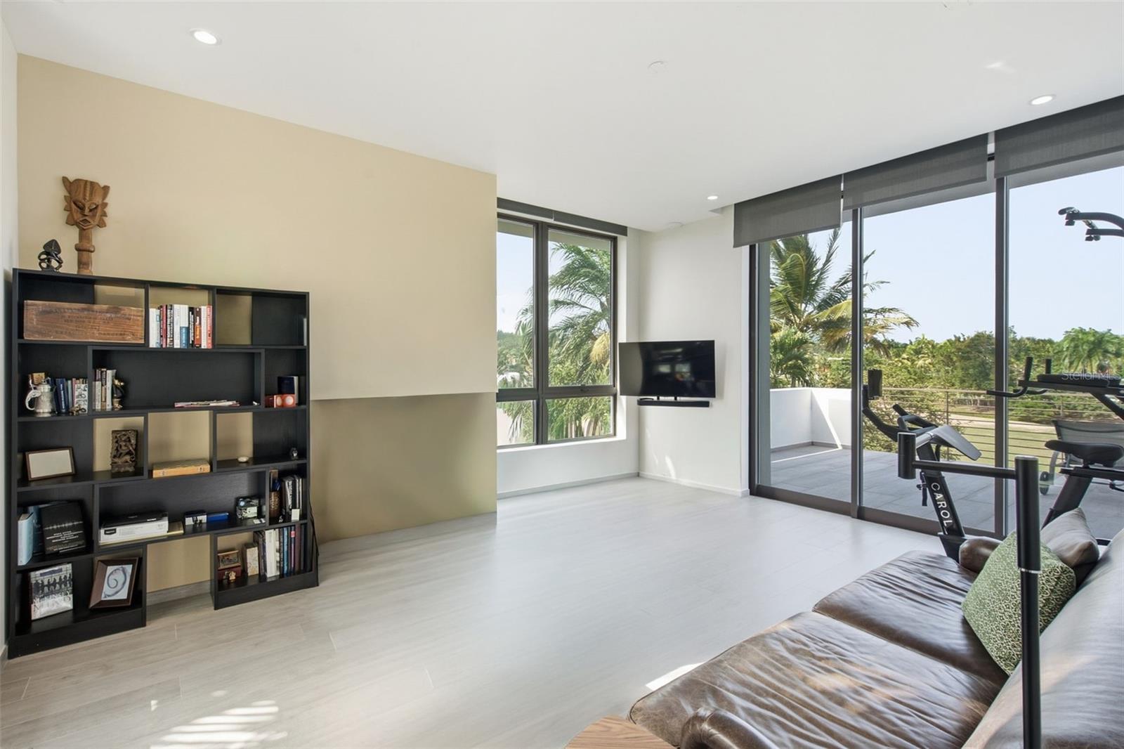 THE ENCLAVE - Residential