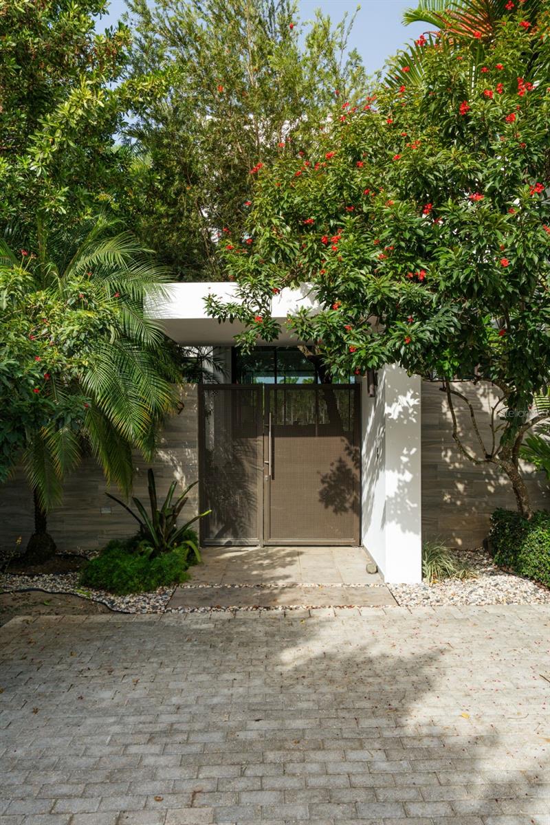 THE ENCLAVE - Residential