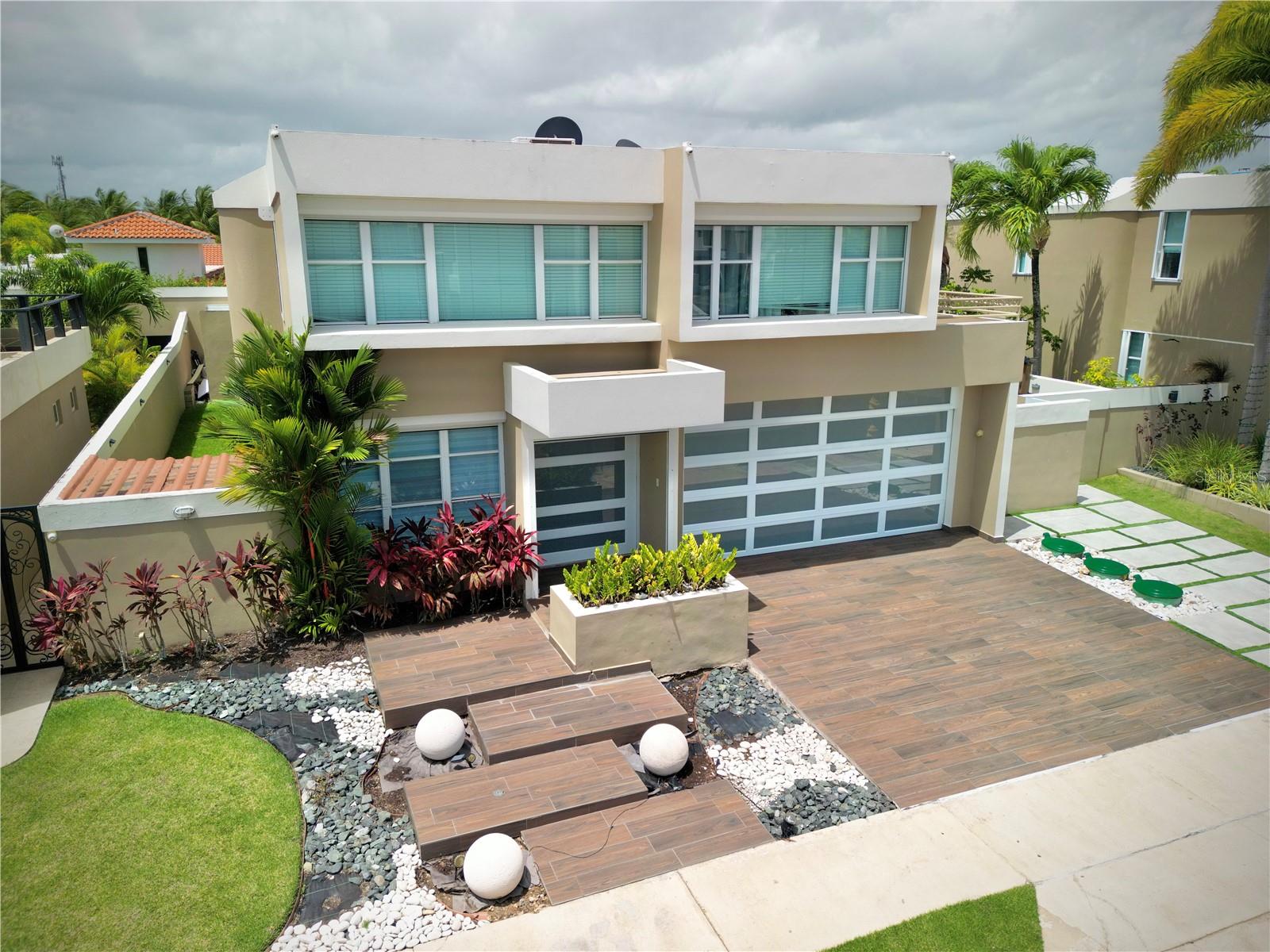 PASEOS LAS OLAS - Residential