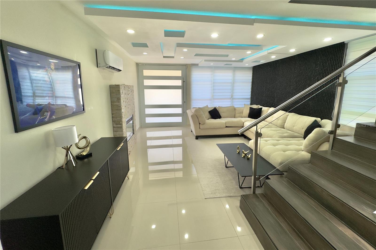 PASEOS LAS OLAS - Residential