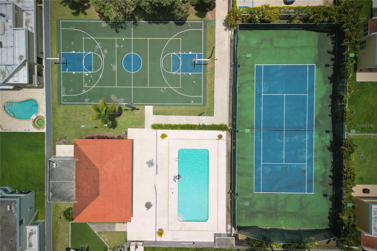 PASEOS LAS OLAS - Residential