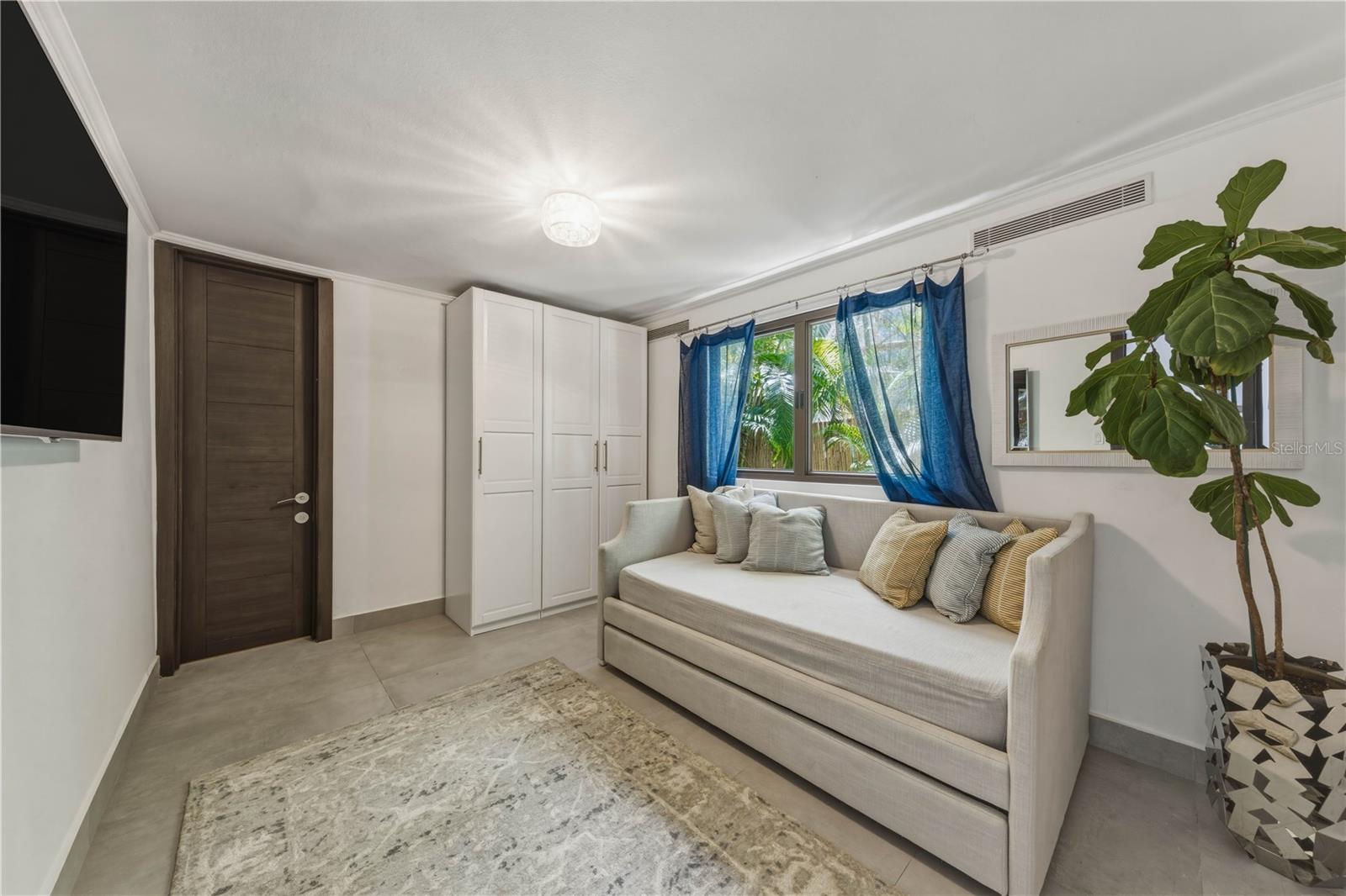 DORADO BEACH EAST - Residential