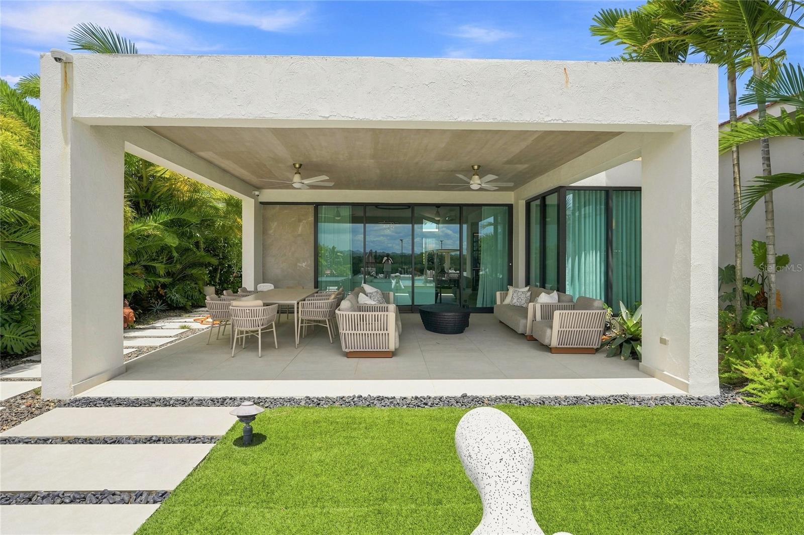 SABANERA DE DORADO - Residential