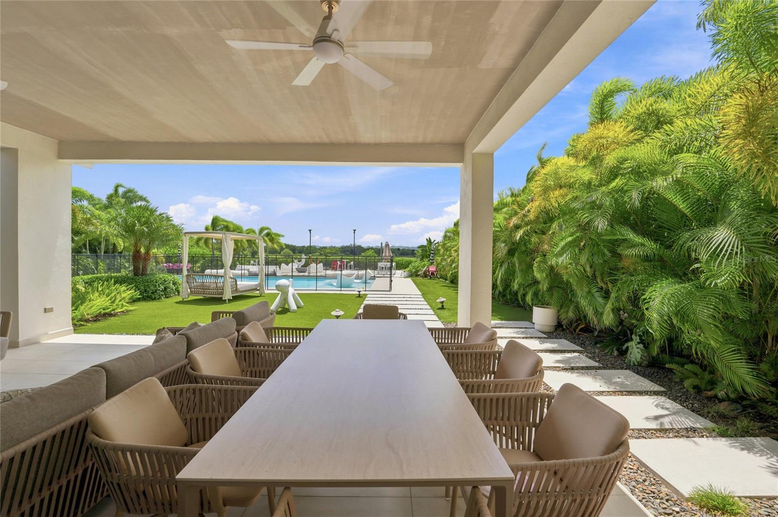 SABANERA DE DORADO - Residential