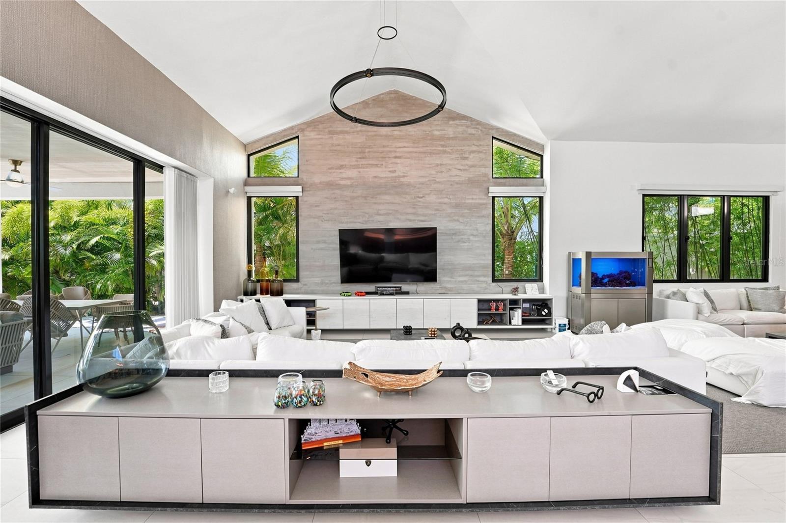 SABANERA DE DORADO - Residential