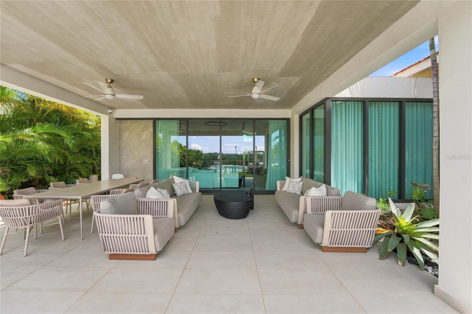 SABANERA DE DORADO - Residential